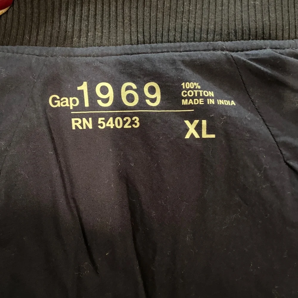 Bomber Jacket - Picture 4 of 5